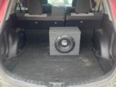 Used 2013 Toyota RAV4 LE image 2