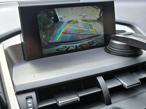 Used 2015 Lexus NX 200t FWD image 17