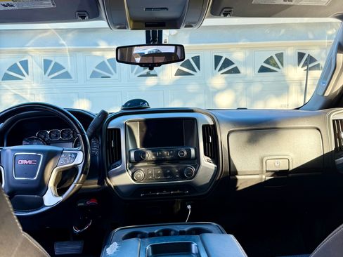 Used 2014 GMC Sierra 1500 SLE w/ Suspension Package, Off-Road image 10