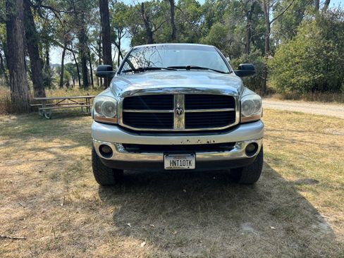 Used 2006 Dodge Ram 2500 Truck SLT w/ Quad Cab Big Horn Value Group AWD/4WD image 4