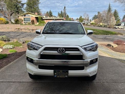 Used 2021 Toyota 4Runner Limited image 4