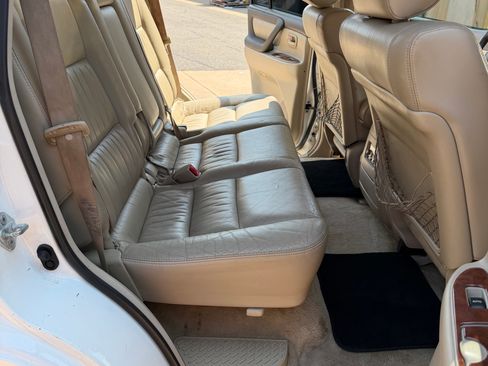 Used 2004 Toyota Land Cruiser AWD/4WD image 12