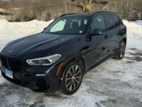 Used 2021 BMW X5 xDrive40i w/ M Sport Package image 4