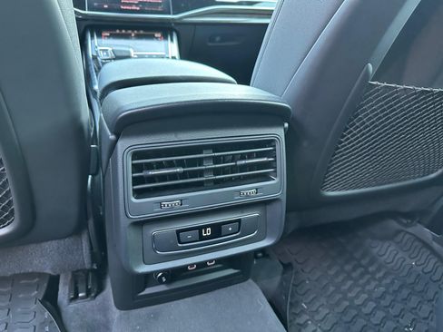 Used 2021 Audi Q7 3.0T Premium AWD/4WD image 24