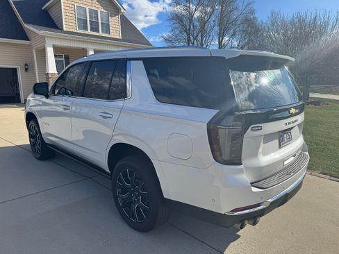 Used 2025 Chevrolet Tahoe Premier image 4