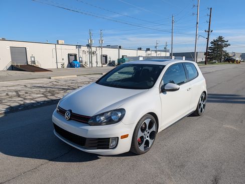 Used 2012 Volkswagen GTI 2.0T 2-Door image 2