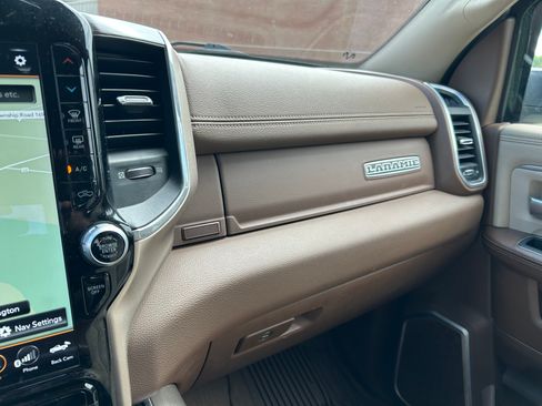 Used 2019 RAM 3500 Laramie AWD/4WD image 17