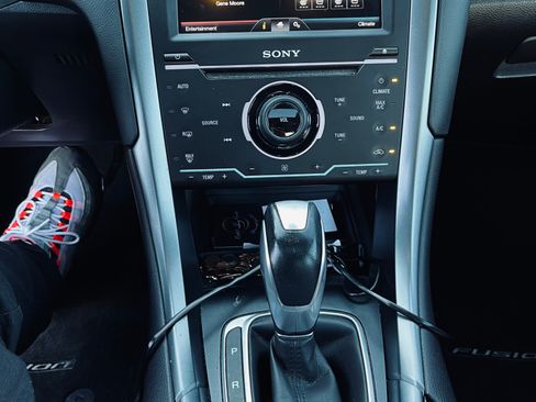 Used 2015 Ford Fusion Titanium FWD image 15