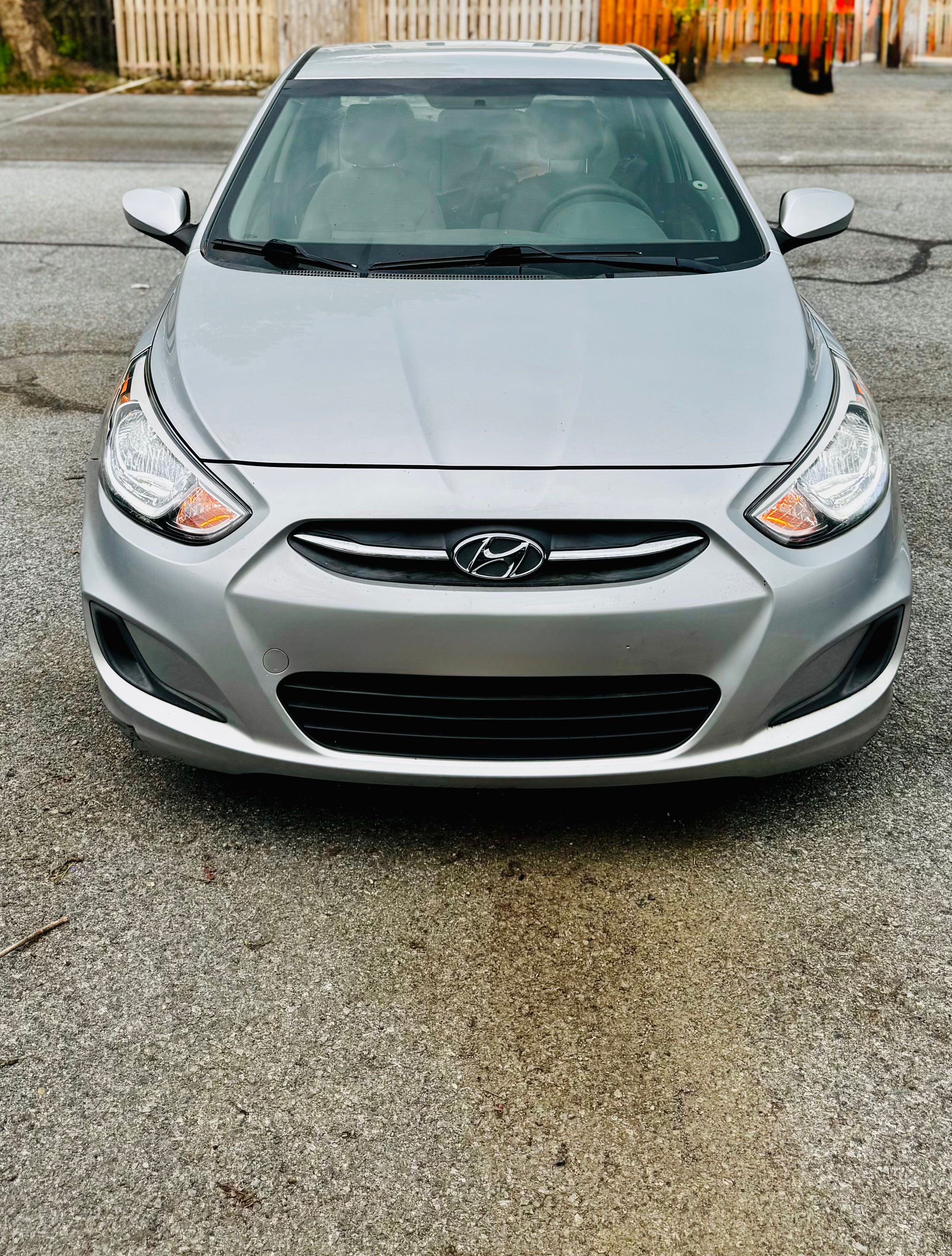 Used 2017 Hyundai Accent SE FWD image 1