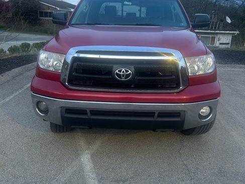 Used 2013 Toyota Tundra 4x4 Double Cab w/ Tow Pkg image 1