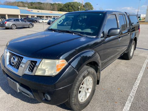 Used 2016 Nissan Frontier SV image 9