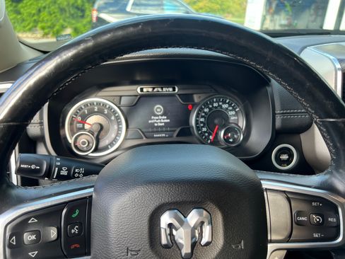 Used 2019 RAM 1500 Laramie image 10