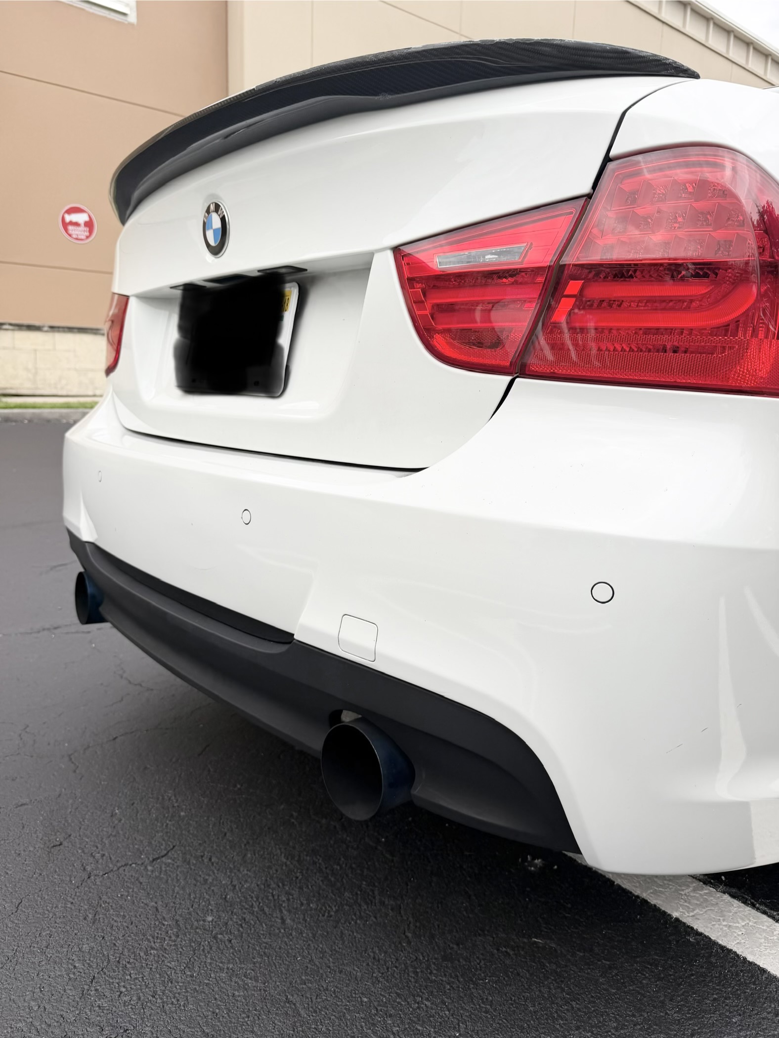 Used 2010 BMW 335i Sedan RWD image 11