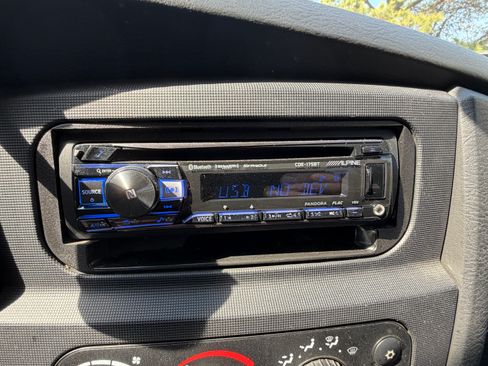 Used 2005 Dodge Ram 2500 Truck SLT w/ Quad Cab Big Horn Value Group image 12