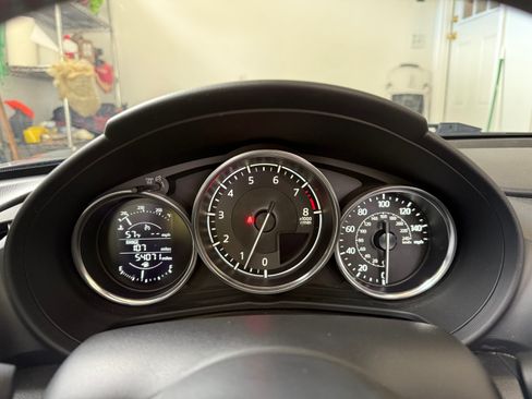 Used 2019 MAZDA MX-5 Miata Club w/ I-ACTIVSENSE Club Package image 8