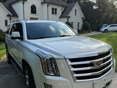 Used 2017 Cadillac Escalade ESV Luxury