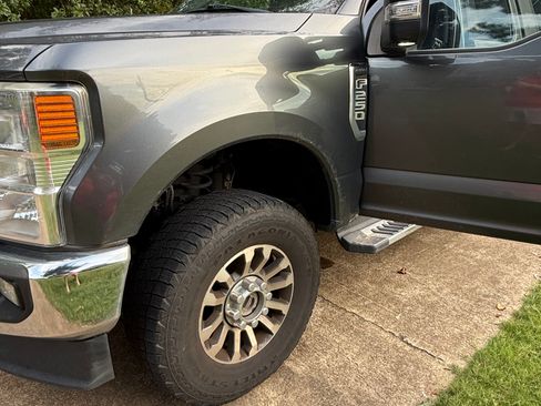 Used 2020 Ford F250 Lariat w/ Lariat Value Package AWD/4WD image 5