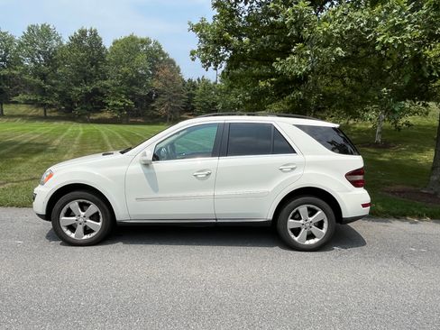 Used 2010 Mercedes-Benz ML 350 4MATIC image 17