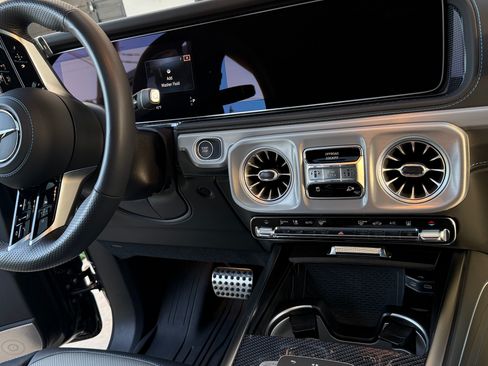 Used 2025 Mercedes-Benz G 580 w/ EQ Technology image 22