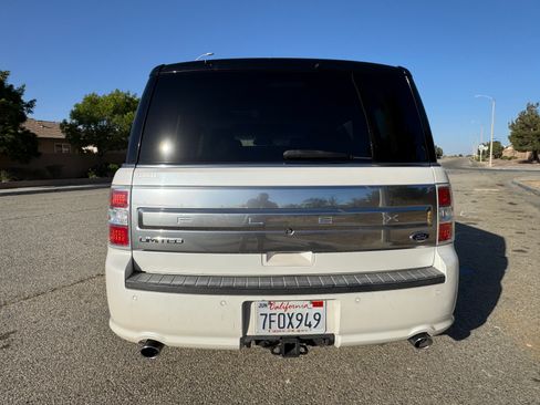 Used 2014 Ford Flex Limited w/ Equipment Group 301A FWD image 6