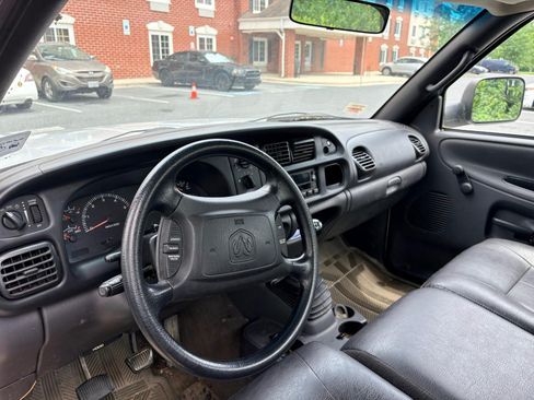 Used 2001 Dodge Ram 2500 Truck 2WD Regular Cab image 6