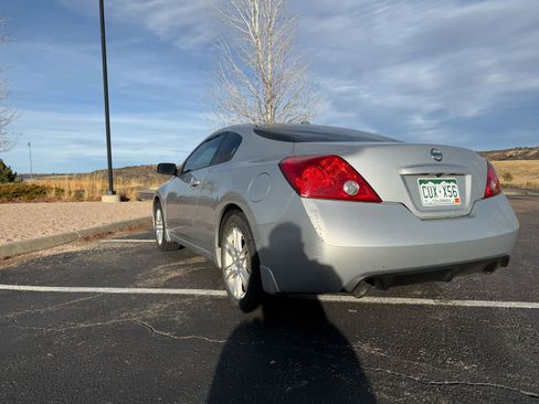 Used 2008 Nissan Altima 3.5 SE w/ Premium Pkg image 12