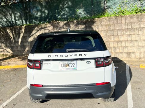 Used 2023 Land Rover Discovery Sport S image 5