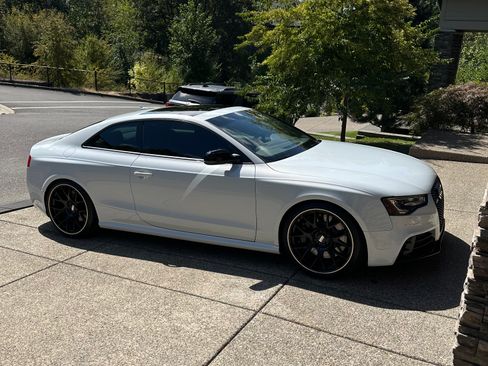 Used 2013 Audi RS 5 Coupe w/ Audi MMI Navigation Plus Pkg AWD/4WD image 1