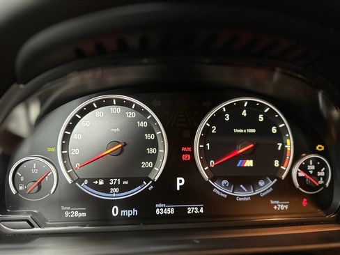 Used 2014 BMW M5 Competition image 23