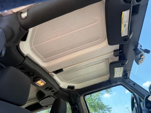 Used 2016 Jeep Wrangler Sport AWD/4WD image 20