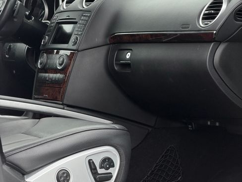 Used 2011 Mercedes-Benz GL 450 4MATIC w/ Premium 1 Pkg image 16