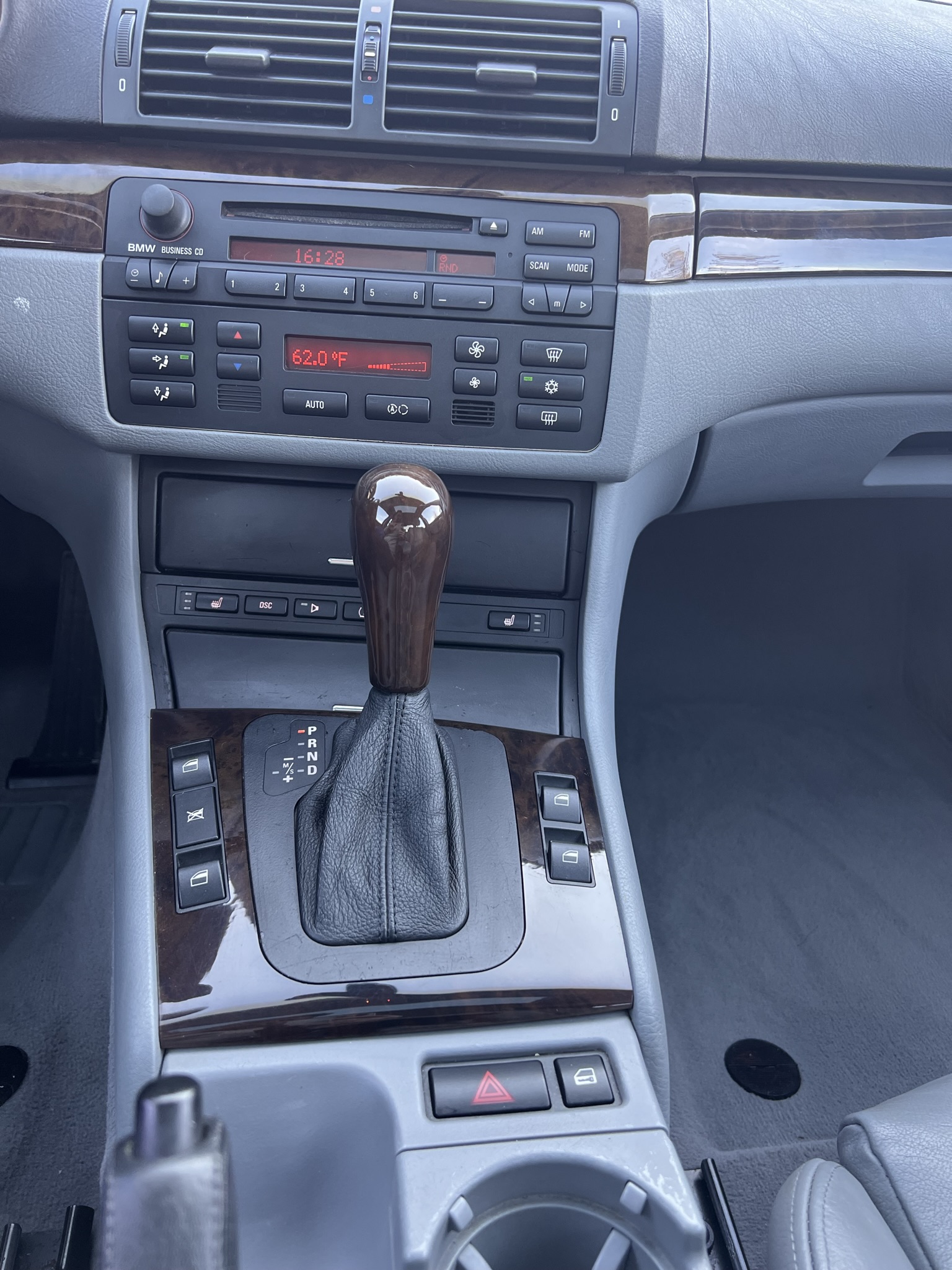 Used 2003 BMW 330xi Sedan AWD/4WD image 28