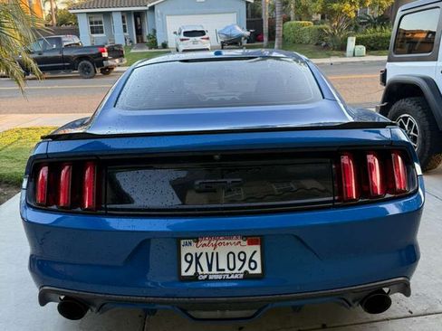 Used 2017 Ford Mustang GT Premium w/ Equipment Group 401A image 2