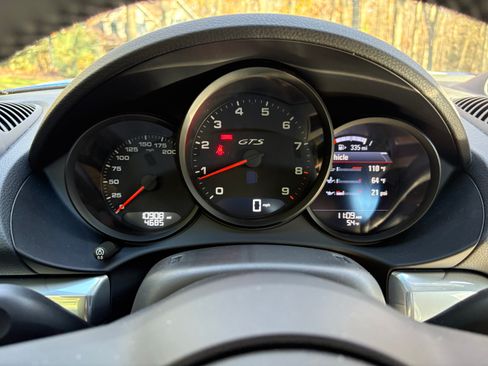 Used 2021 Porsche 718 Cayman GTS image 12