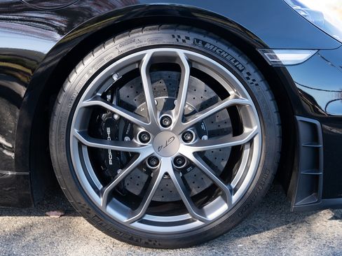 Used 2021 Porsche 718 Cayman GT4 image 9