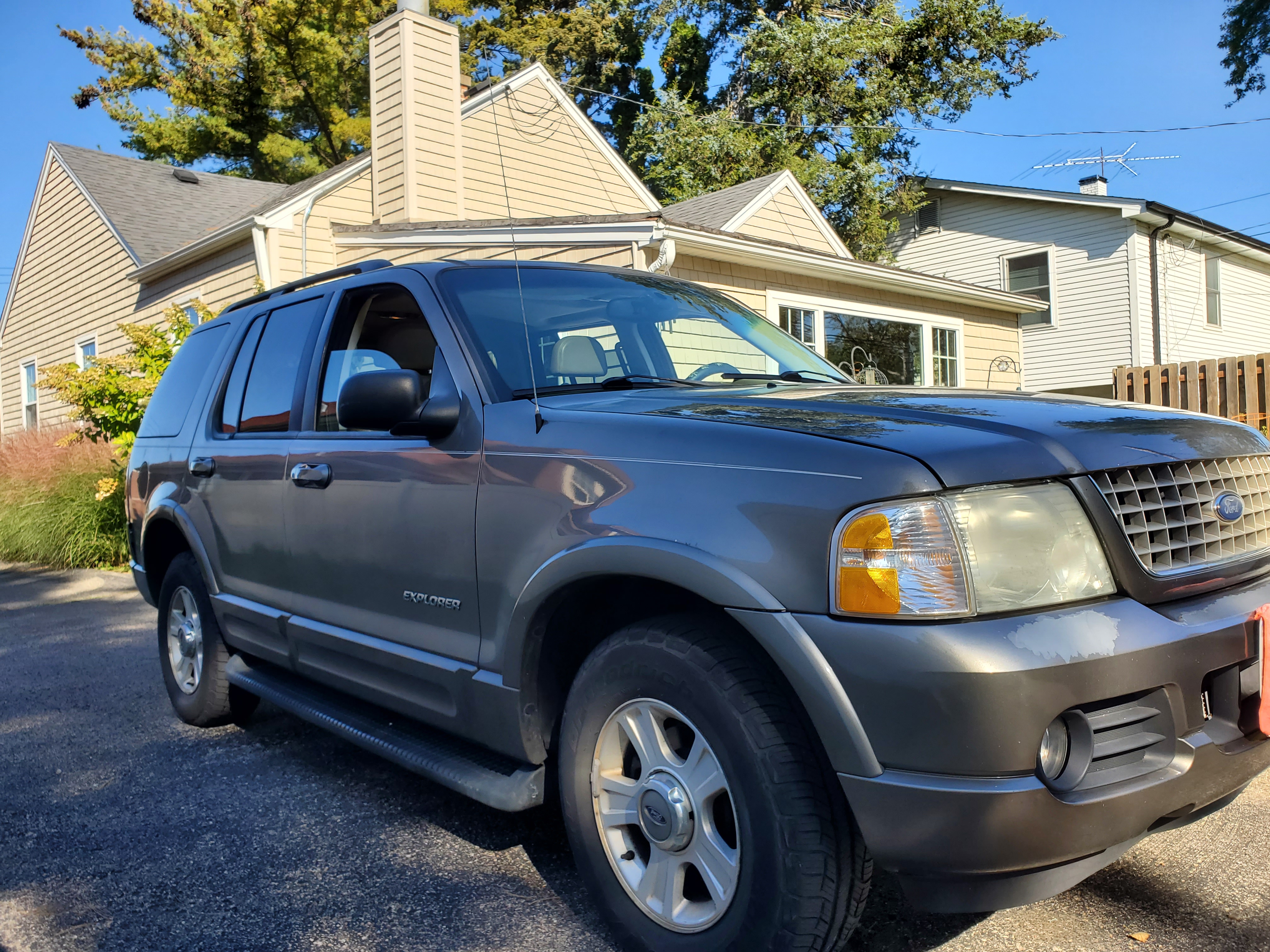 Used 2002 Ford Explorer Limited AWD/4WD image 4