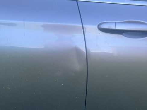 Used 2016 Chrysler 200 Limited FWD image 13