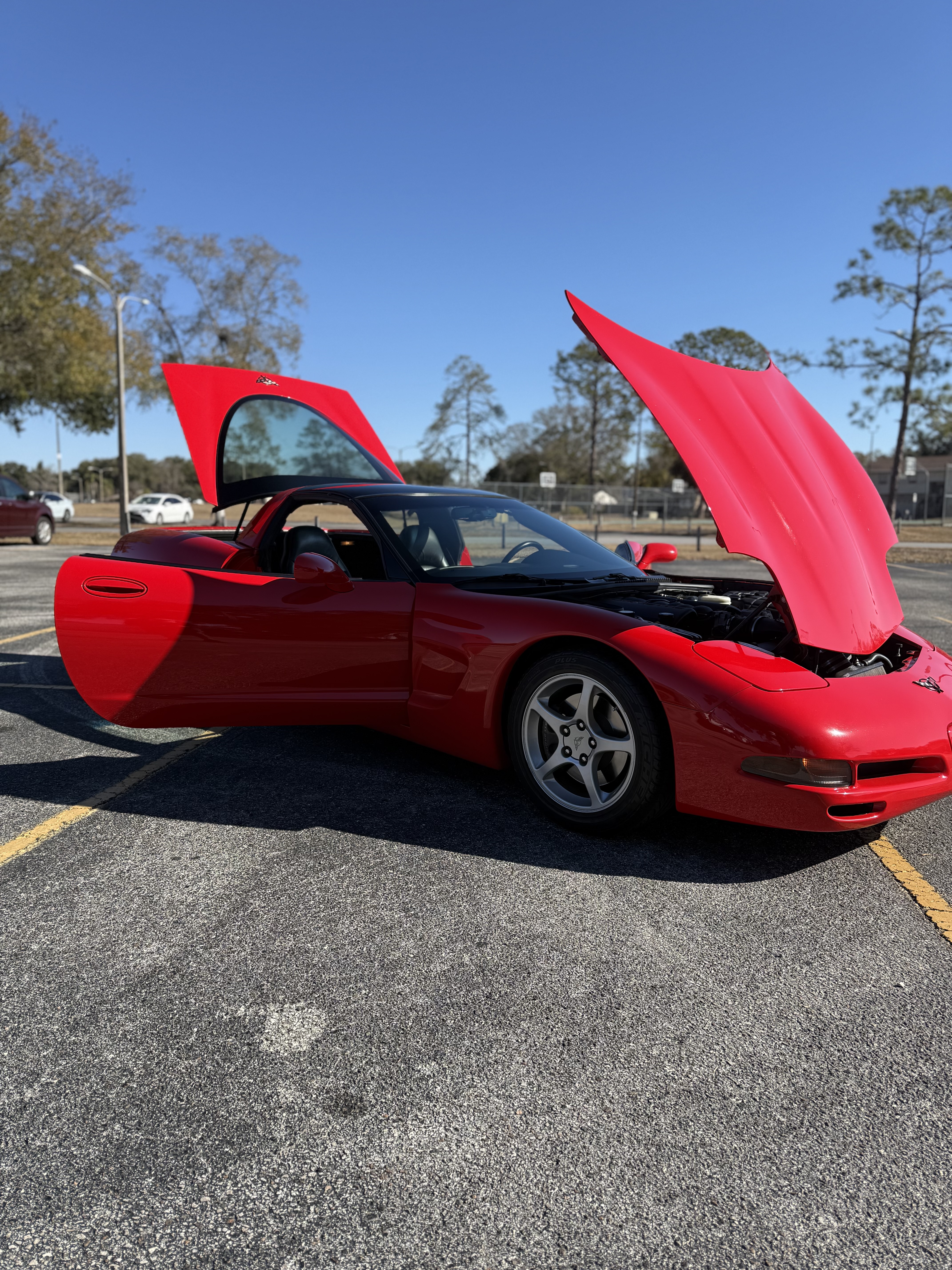 Used 2003 Chevrolet Corvette Coupe RWD image 4