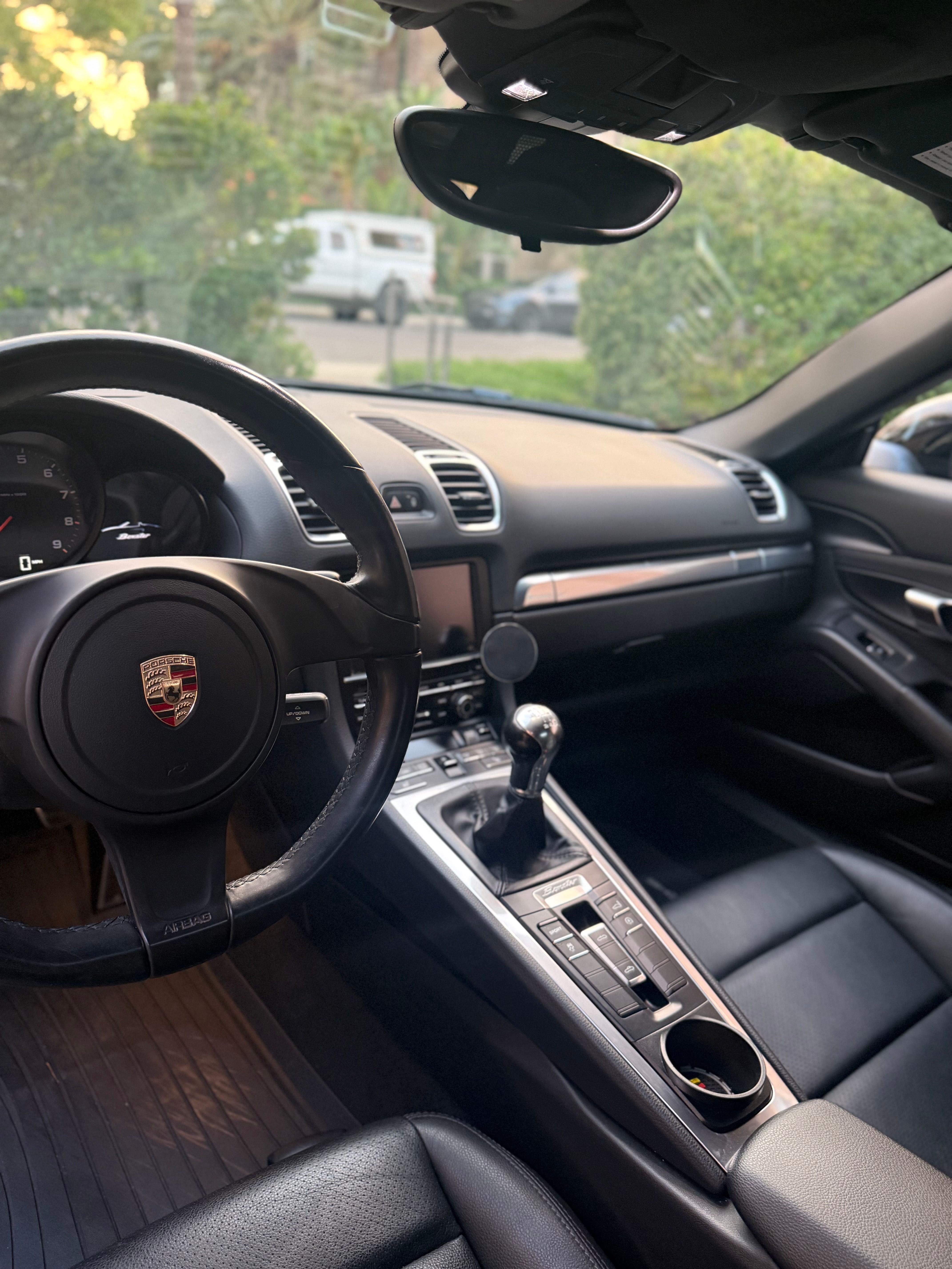 Used 2014 Porsche Boxster RWD image 11