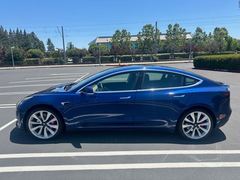 Used 2019 Tesla Model 3 Performance AWD/4WD image 5