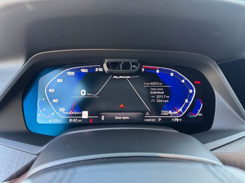 Used 2022 BMW ALPINA XB7 image 11