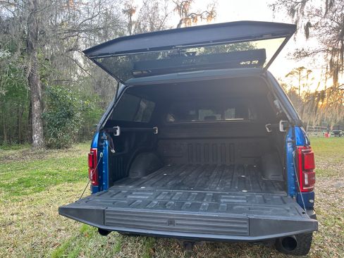 Used 2018 Ford F150 Raptor w/ Equipment Group 802A Luxury image 10