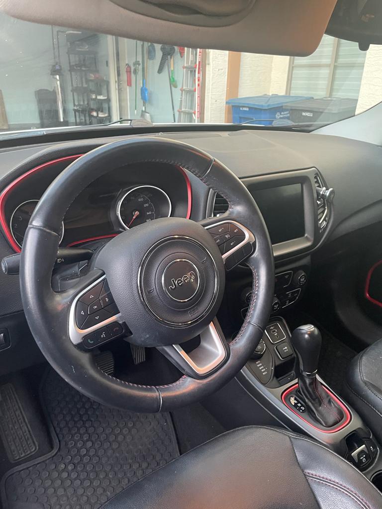 Used 2019 Jeep Compass Trailhawk AWD/4WD image 18