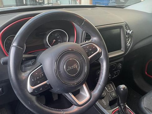 Used 2019 Jeep Compass Trailhawk AWD/4WD image 18
