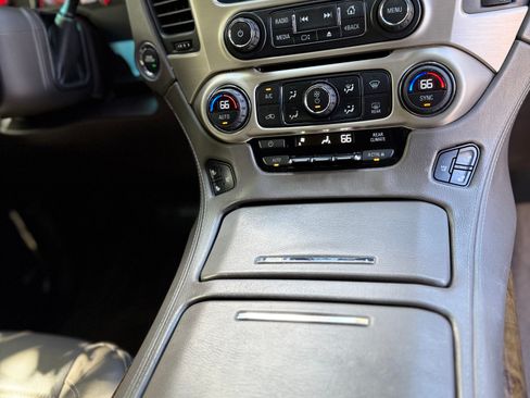 Used 2015 GMC Yukon Denali w/ Open Road Package RWD image 8