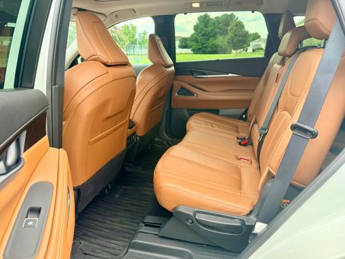 Used 2024 INFINITI QX60 Sensory AWD/4WD image 23