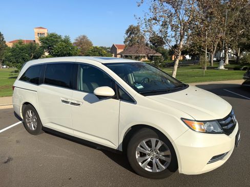 Used 2017 Honda Odyssey EX-L image 2