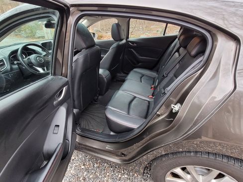 Used 2015 MAZDA MAZDA3 i Grand Touring image 8