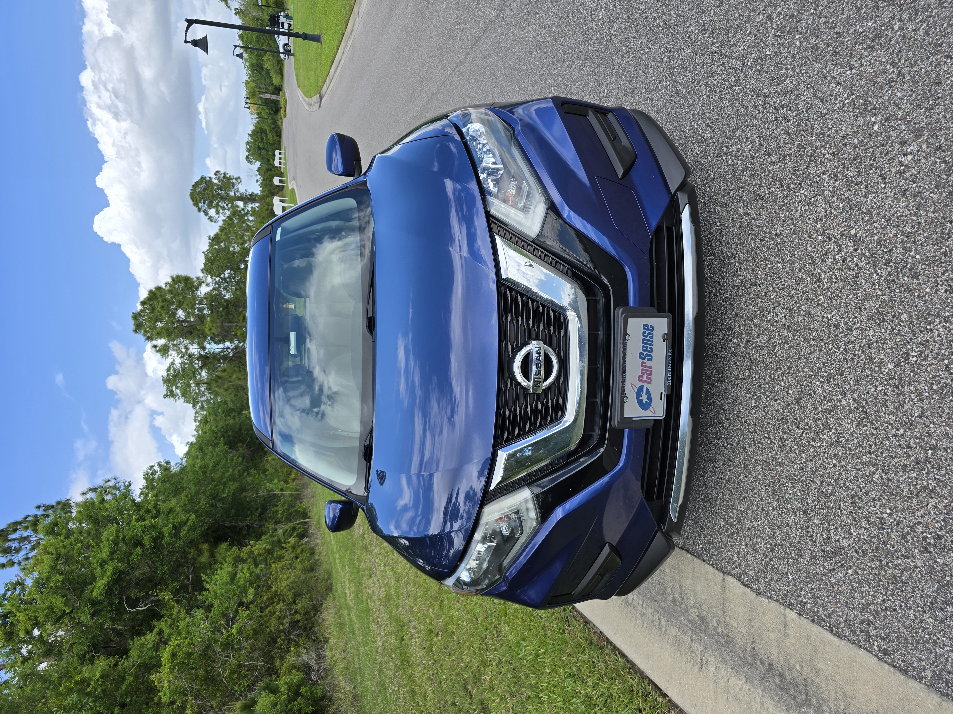 Used 2017 Nissan Rogue S AWD/4WD image 2