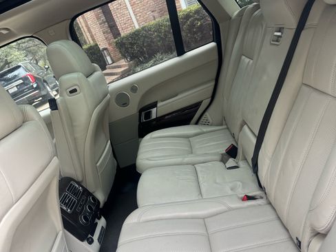 Used 2014 Land Rover Range Rover Supercharged AWD/4WD image 8